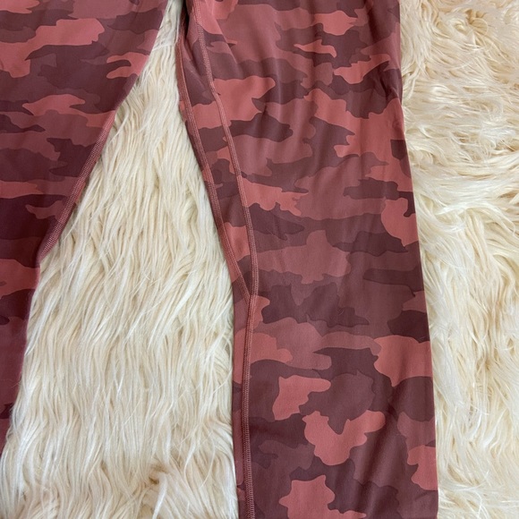 lululemon align pink camo leggings size 14 - 21 in inseam - Picture 3 of 7